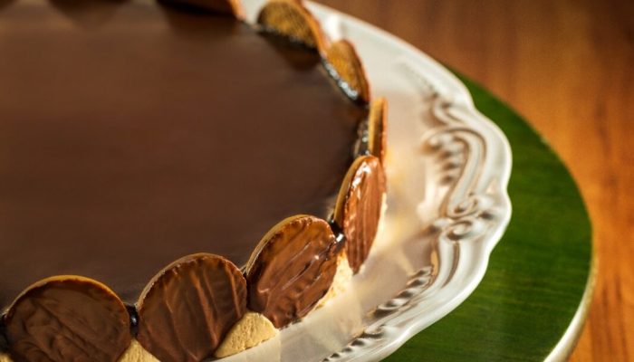 Sabia que a Torta Holandesa foi criada em Campinas? Autora da receita, Silvia Leite lança livro contando a história