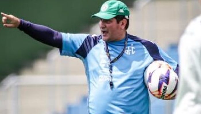 Guarani encerra período de preparação em Bragança e testa novo gramado do Brinco
