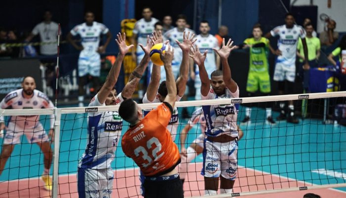 Vôlei Renata estreia com vitória por 3 a 0 no Sul-Americano