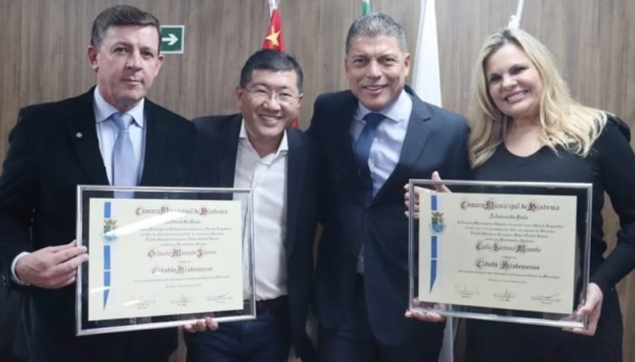 Carla e Orlando Morando recebem títulos de cidadã e cidadão diademenses