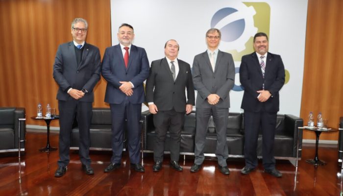 Vice-presidente da FENACON participa da abertura da série nacional de seminários sobre Reforma Tributária – Sistema FENACON