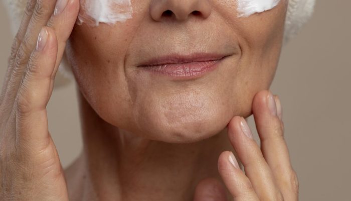 Peptídeos em cosméticos: como funcionam e por que ainda oferecem riscos