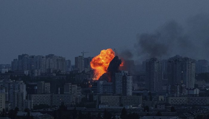 Rússia lança novo ataque com drones contra a capital da Ucrânia | Mundo