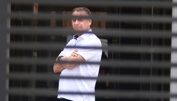 Bolsonaro terá de passar por nova cirurgia, diz advogado | Política