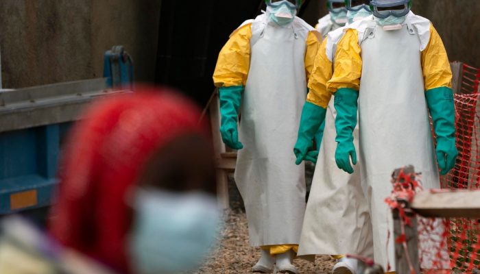 OMS declara surto de ebola no Congo e Uganda como 'emergência de saúde pública de importância internacional' | Finanças