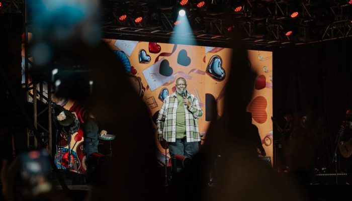 Com maior público da festa, Péricles agita terceira noite do Arraiá do Paço de São Bernardo