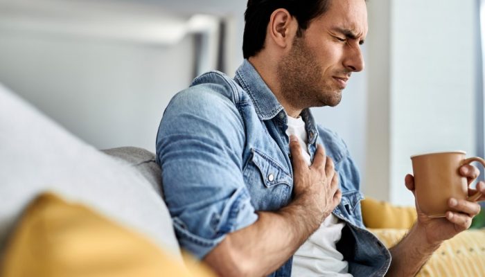 O que quer dizer azia? Significado é diferente para médicos e pacientes
