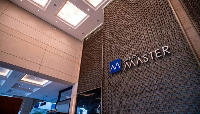 Juiz reconhece liquidação e bloqueia ativos do Master nos EUA