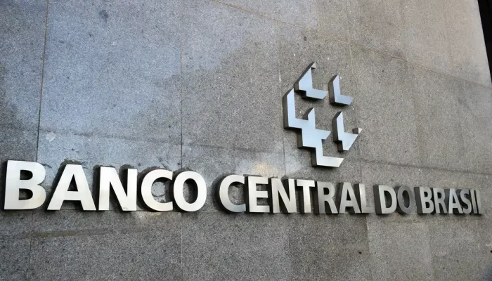 BC diz que Selic deve ser mantida em 15% por período prolongado – Sistema FENACON