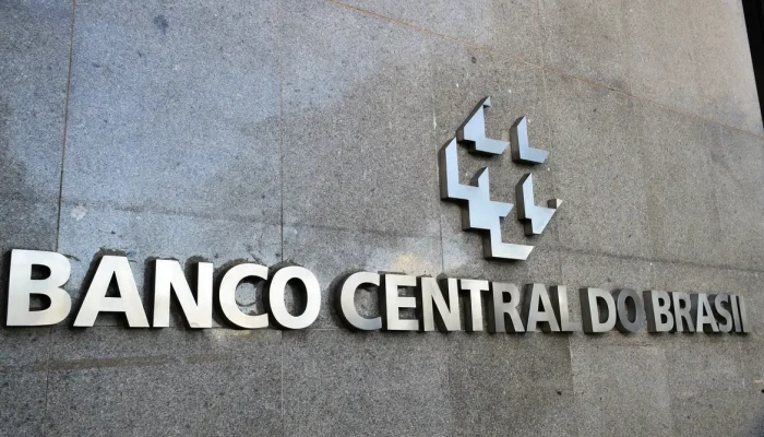 Copom reduz taxa Selic para 14,25% ao ano