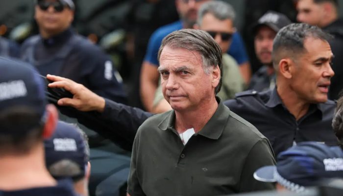 Bolsonaro apresenta revisão criminal contra condenação por golpe