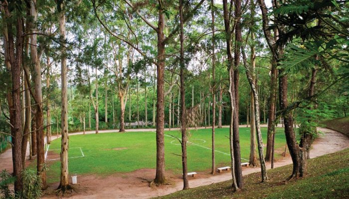 1 de 1Área com campo de futebol e muita natureza em Atibaia — Foto: Divulgação