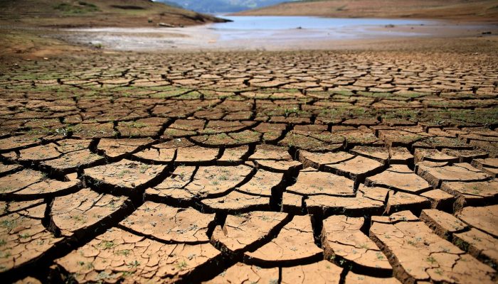 Com recorde de calor, áreas de SP ficam sem água e Sabesp alega alta no consumo | Empresas