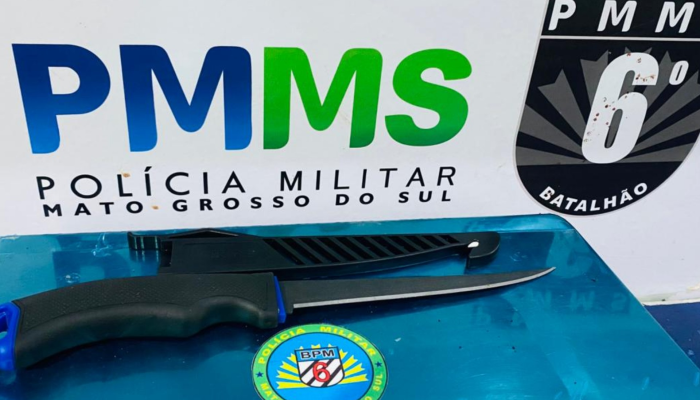 1 de 1Faca apreendida com homem, suspeito de ameaçar e agredir mulher em Corumbá — Foto: 6° BPM
