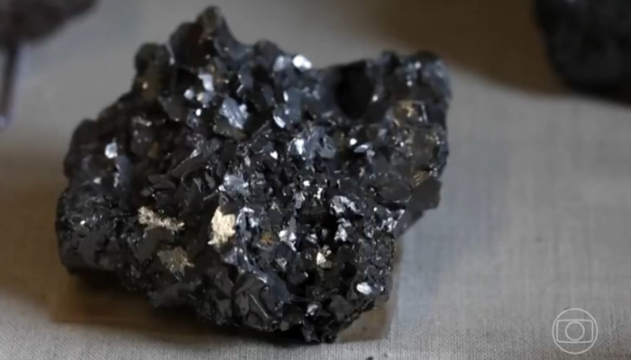 1 de 1As terras raras são minerais compõem um grupo de 17 elementos químicos encontrados na natureza, — Foto: Reprodução/Jornal Nacional