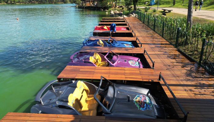 Lagoa do Taquaral ganha carrinhos flutuantes; nova atração do parque campineiro foi batizada de “CarPivara”