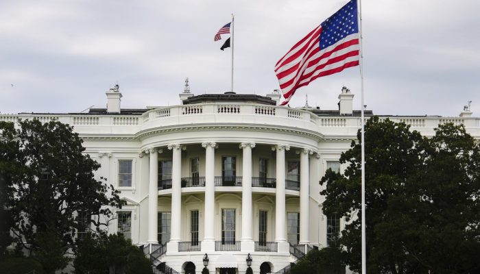 Governo Trump amplia lista de países com restrições de viagem | Mundo