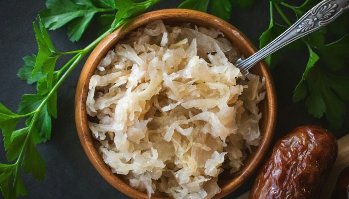 Além do iogurte: descubra 6 alimentos fermentados que ajudam na saúde intestinal