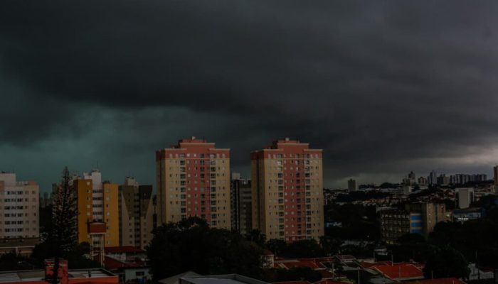Chuva acumulada da manhã supera 40mm em Campinas; veja ocorrências