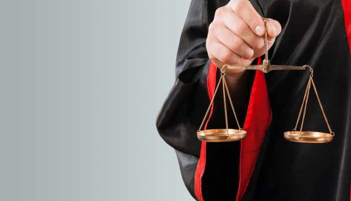 Juiz não deve desconstituir advogados que agiram conforme lei