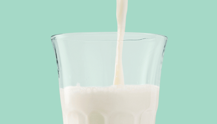 Médico explica como usar remédio para intolerância à lactose