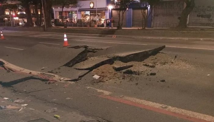 Explosão abre cratera na Consolação e interdita faixas perto da Paulista