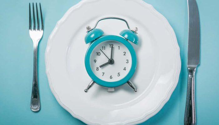 Jejuar dois dias por semana pode te dar mais de 10 anos de vida, segundo estudo