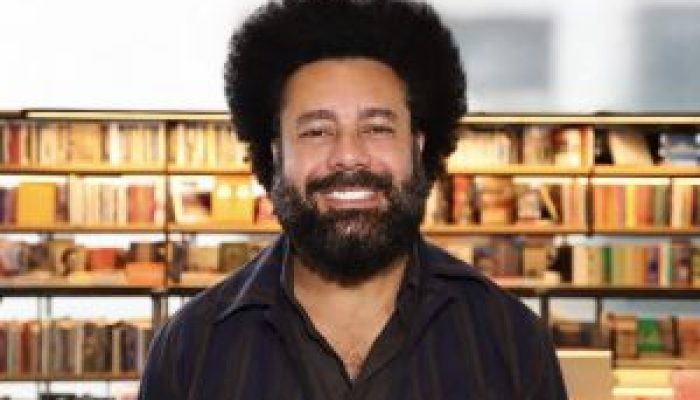 Vini Rigoletto lança livro infantojuvenil com simbologismo da Consciência Negra