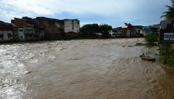 Chuvas na Zona da Mata geram mais de R$ 38 mi em indenizações de seguro de carro