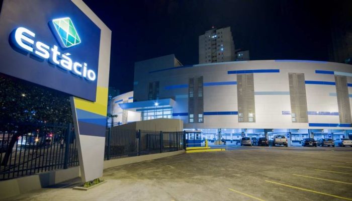 Yduqs (YDUQ3) define diretor financeiro como novo CEO em reorganização estratégica