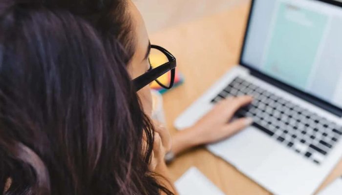 Serasa Experian disponibiliza bolsas de estudo para jovens de comunidades de SP