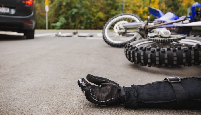 TJ-DF eleva indenização por moto que bateu em fiação elétrica