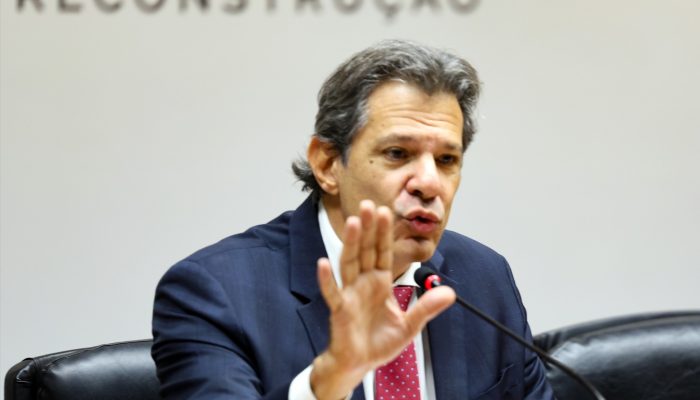No momento nenhum gasto é bem-vindo, a não ser imprescindíveis, diz Haddad à Record
