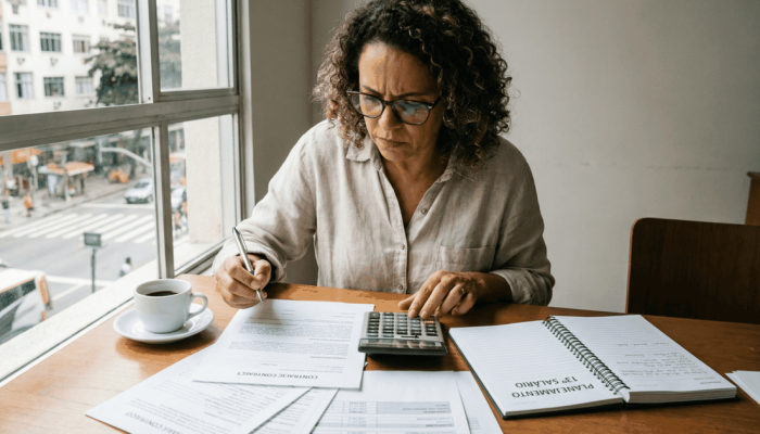 Saca só como antecipar as parcelas do seu financiamento reduz o valor total da dívida pela metade