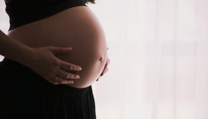 Juíza condena loja por não socorrer vendedora que sofreu aborto