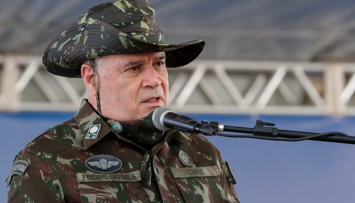 Ex-comandantes das Forças Armadas devem depor nesta terça-feira em processo sobre tentativa de golpe | Política
