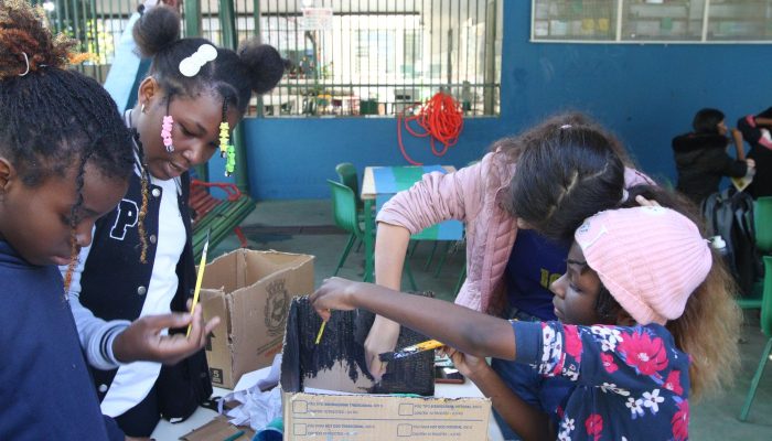 Evocar raízes culturais dos alunos transforma a aula, diz pesquisador