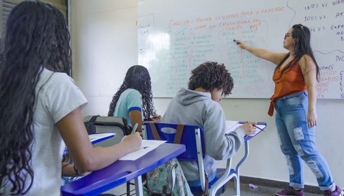 Mais de 10 mil professores foram contratados com nota da PND de 2025