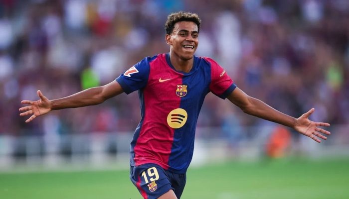 Rashford se destaca em estreia e Raphinha ganha “sombras”