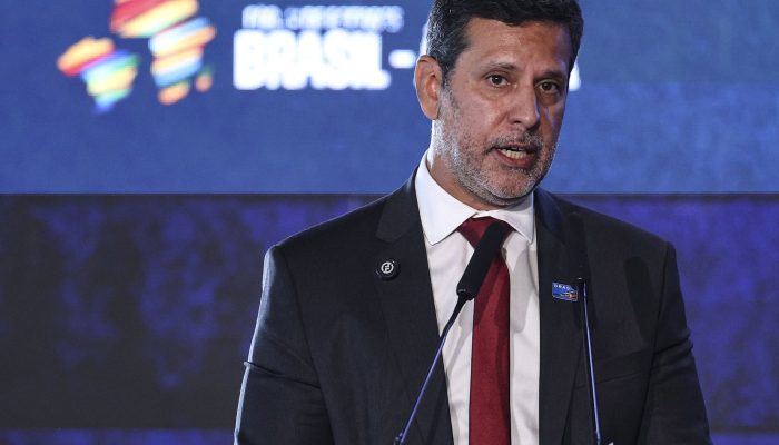 MEC: queda do analfabetismo no Brasil é ligada a políticas na educação