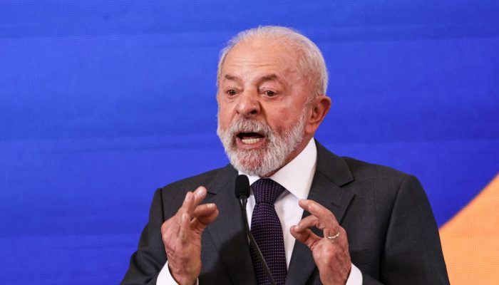 Datafolha: Lula é rejeitado por 44%, Flávio, por 38%, e Tarcísio, por 20% | Política