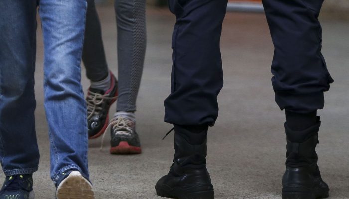 SP: governo vai recorrer para contratar PMs como monitores de escolas