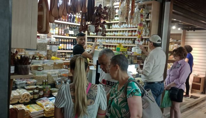 Mercadão de Campinas: Cerca de 80% dos boxes começam a funcionar no prédio reformado