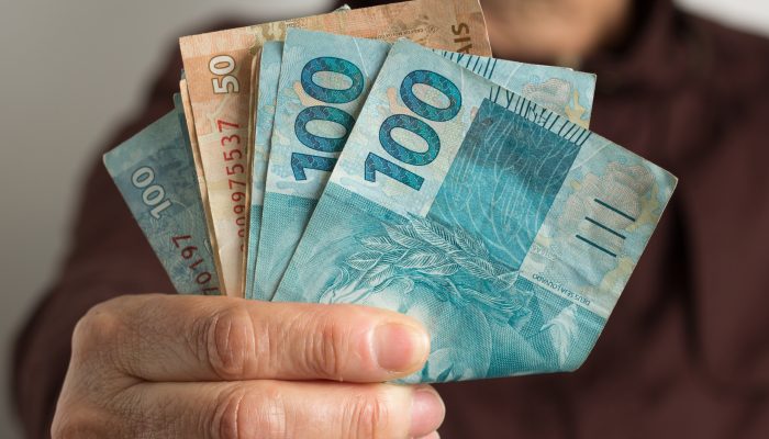 Mudança de jornada deve ter alteração salarial condizente