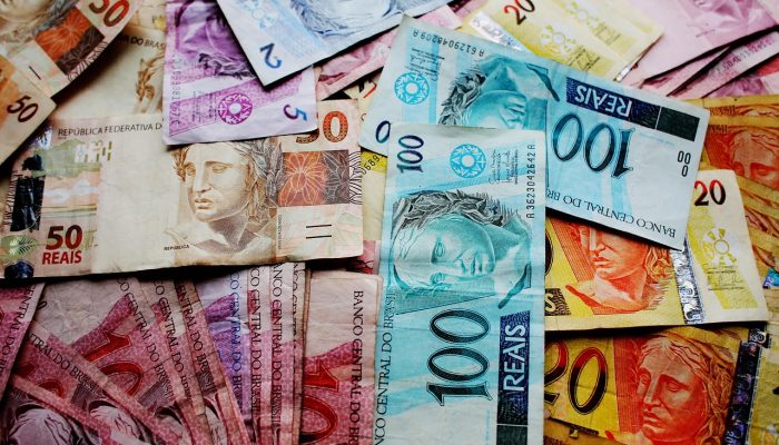 Real só perde para o peso argentino em dia de “ótima química” entre Trump e Lula