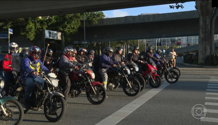 1 de 1Letalidade de motociclistas no trânsito do Recife é a mais alta da série hirórica — Foto: Reprodução/JN