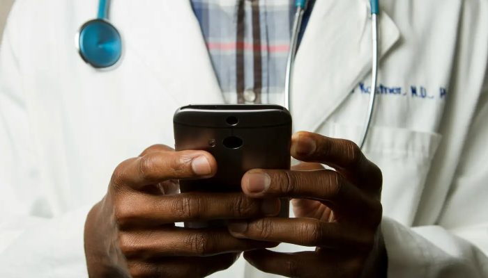 Enamed será requisito para exercício da medicina no Brasil