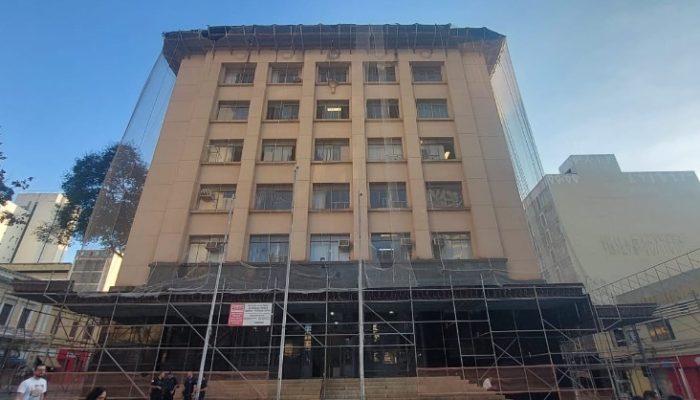 Telas e andaimes deixarão de fazer parte da fachada do Palácio da Justiça após 5 anos