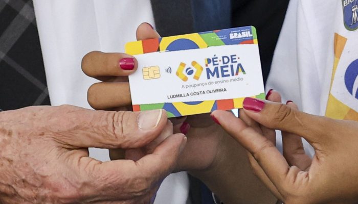 Pé-de-Meia: nascidos em setembro e outubro recebem hoje parcela