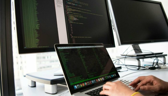 Profissionais de TI preferem home office; flexibilidade é chave para retenção